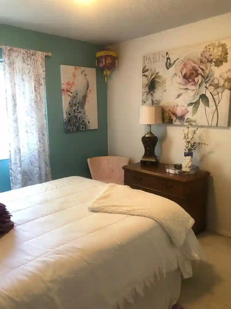 1 BEDROOM FOR RENT TO GFU FEMALE