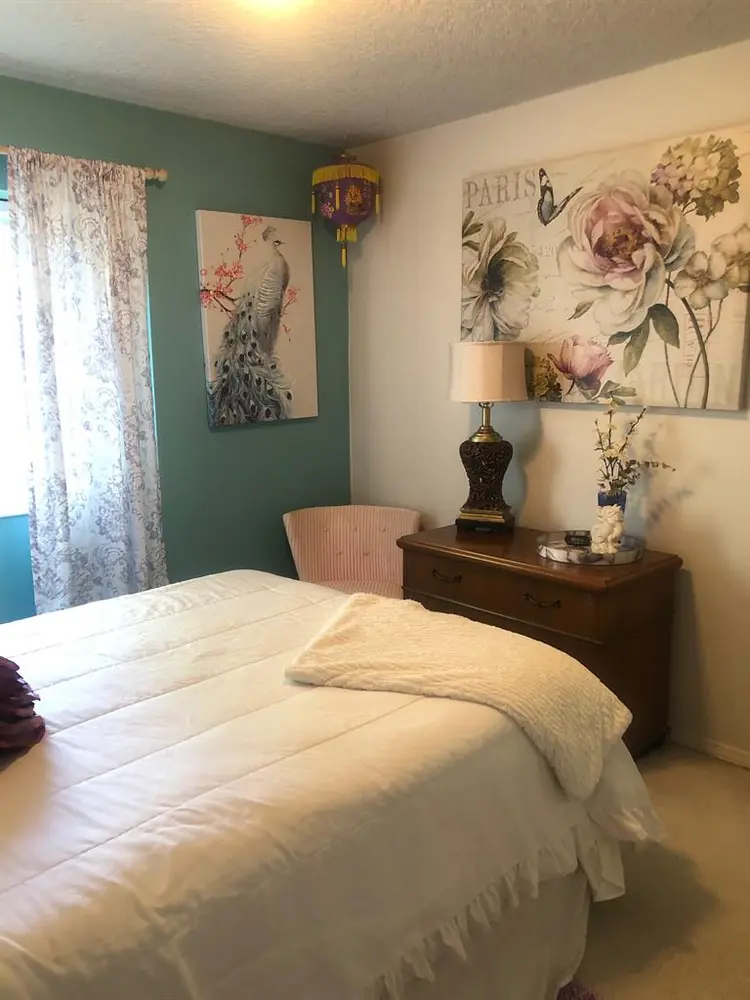 1 BEDROOM FOR RENT TO GFU FEMALE