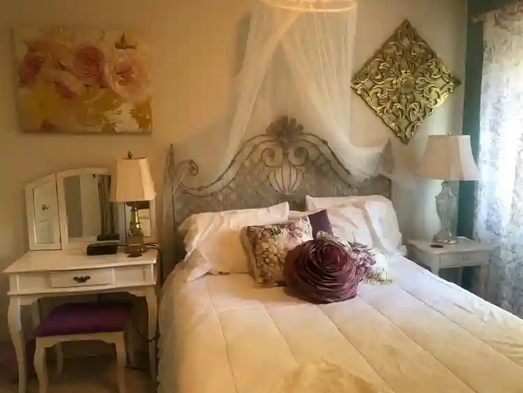 1 BEDROOM FOR RENT TO GFU FEMALE