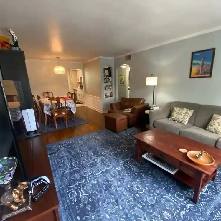 Spacious spot near UWM and Downer