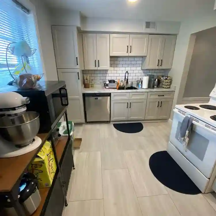 Spacious spot near UWM and Downer