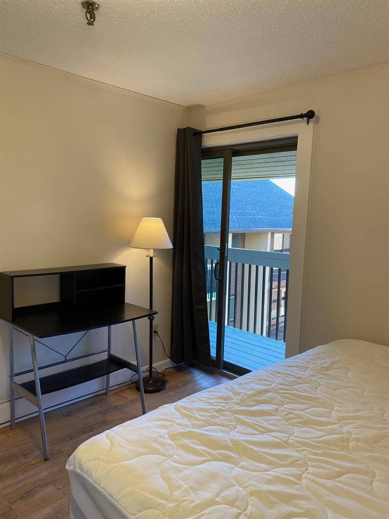 3 BDR / 1 Block to UVM Furnished