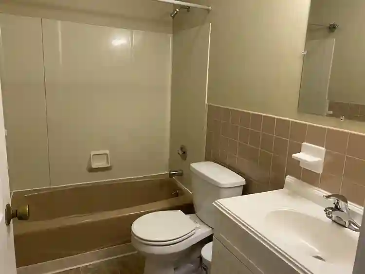 3 BDR / 1 Block to UVM Furnished