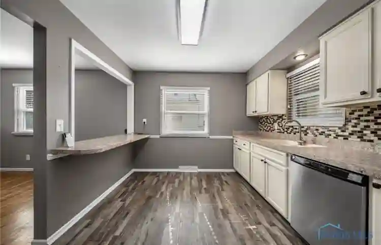 Quiet, Comfortable room for rent