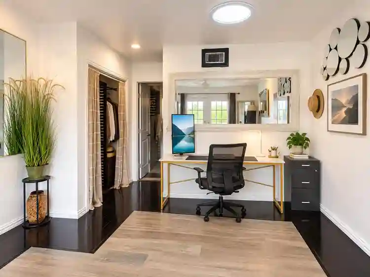 Sunrise Suite + Balcony