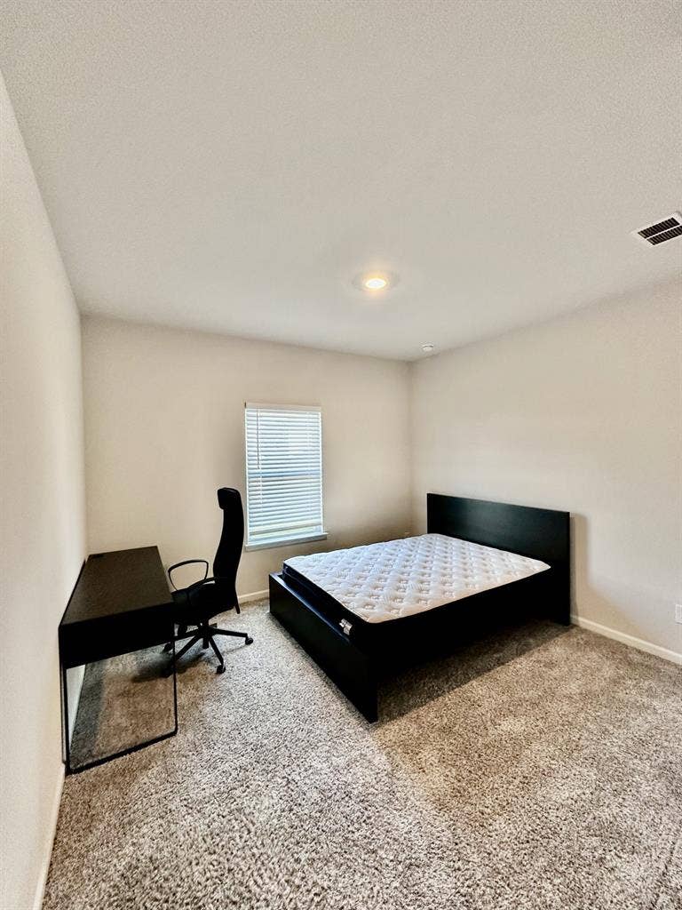 Male roommate wanted in 30044