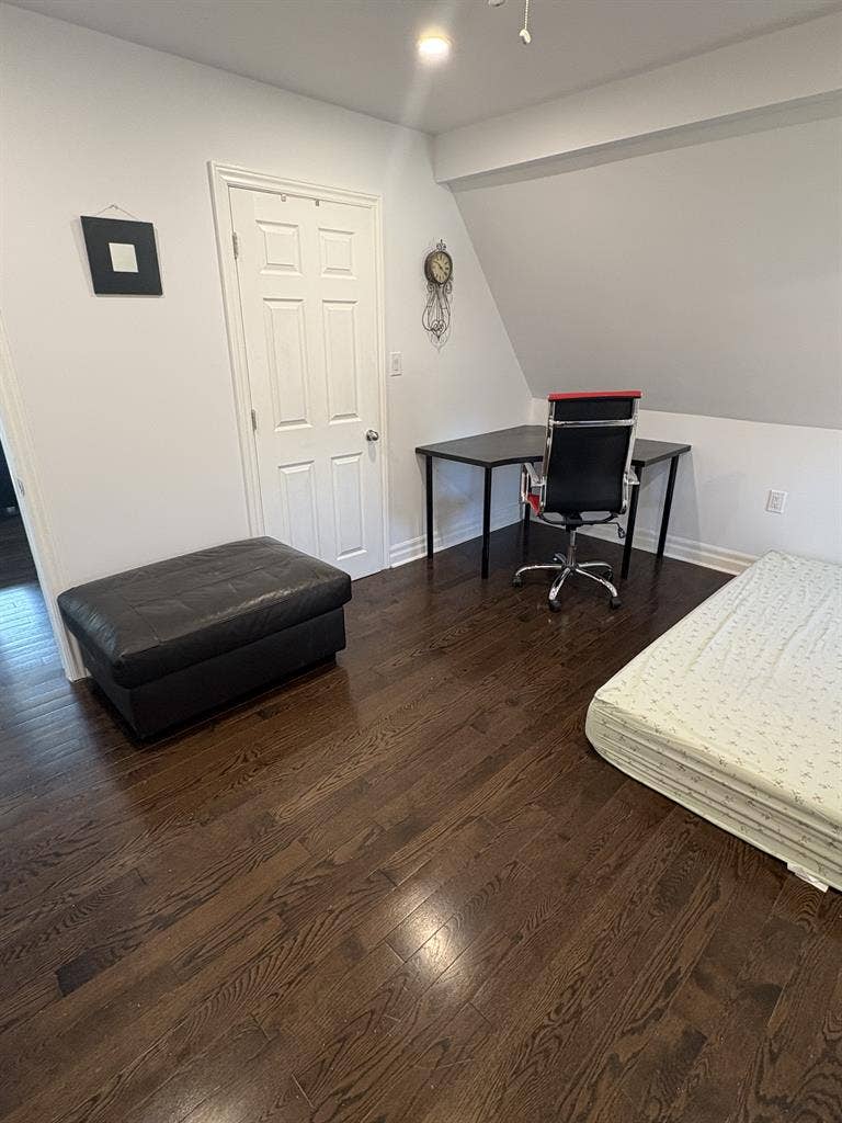 Furnished Room for Girls