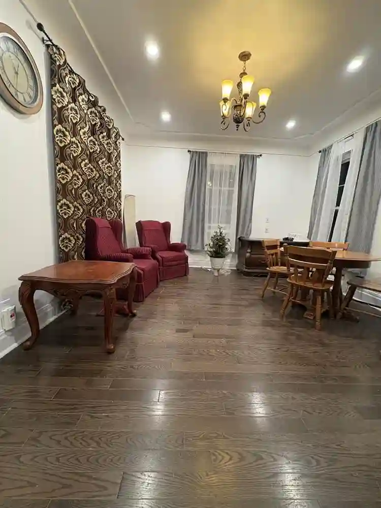 Furnished Room for Girls