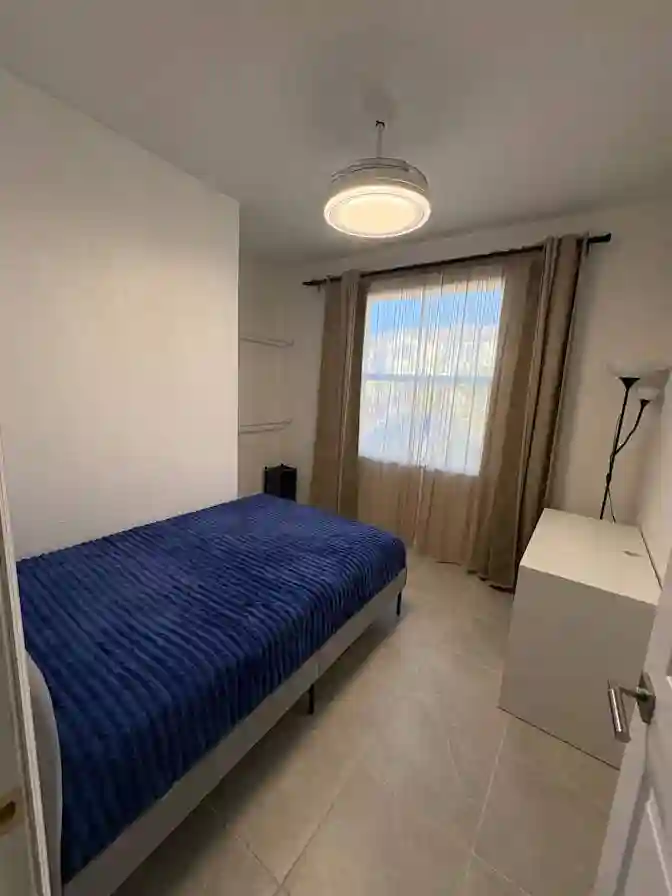 Fully Furnished Room in Miami