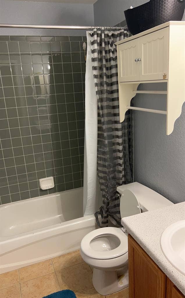 Nice Room and private bath for rent