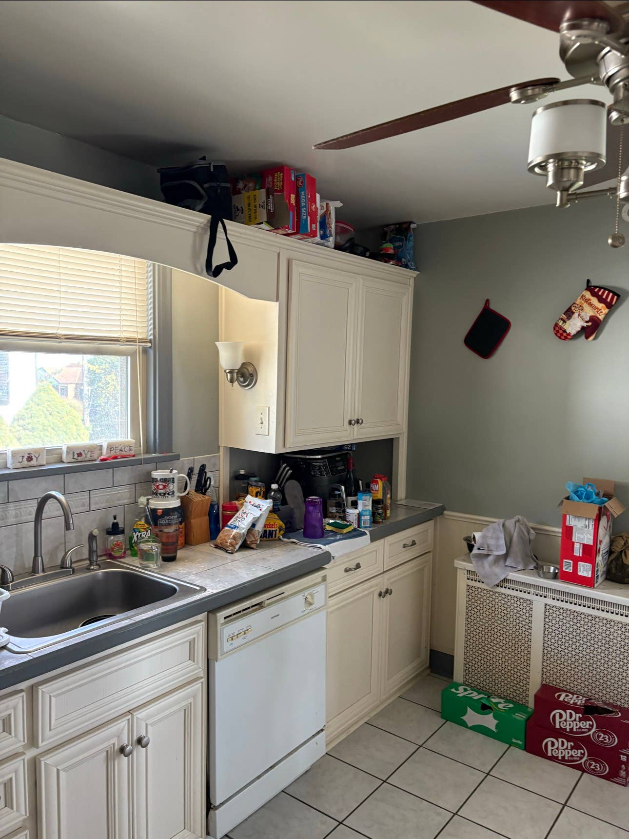 Nice Room in West Mifflin