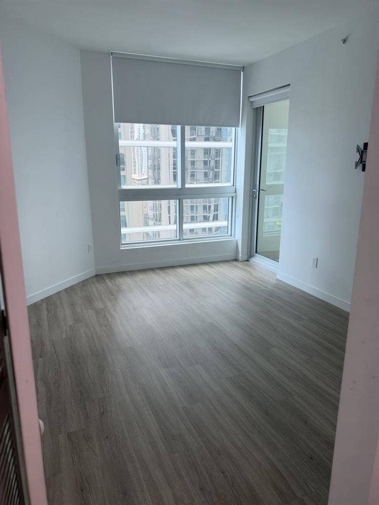 Looking for Roomate brickell