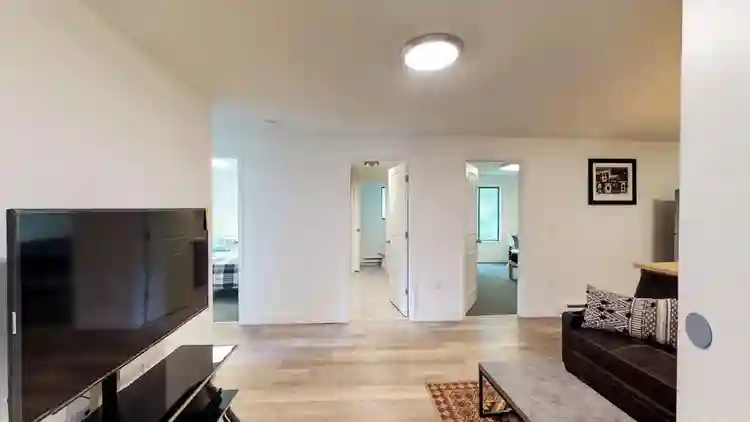 Private room in shared apartment