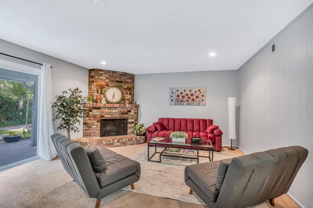 Resort like large furnished house
