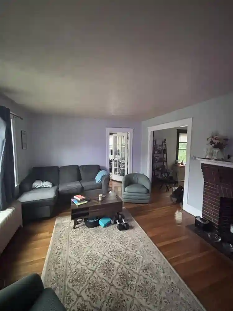 Large bedroom for rent