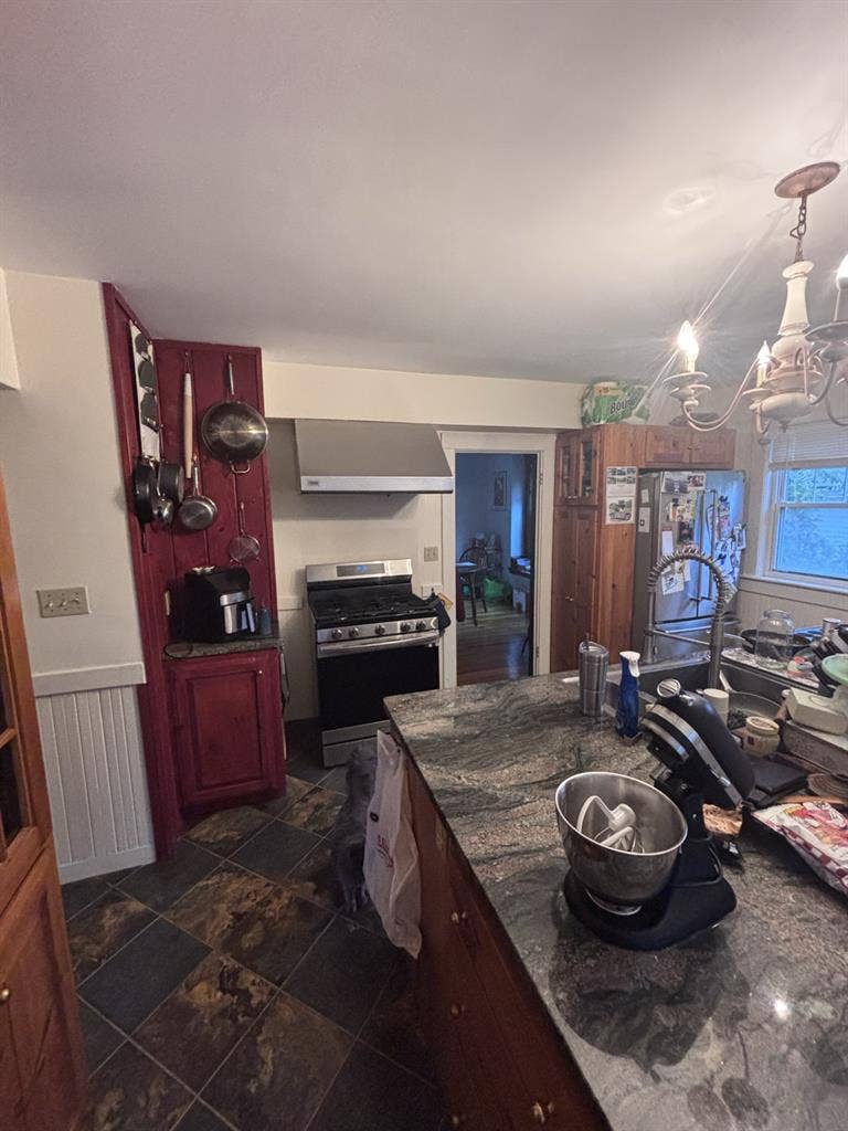 Large bedroom for rent