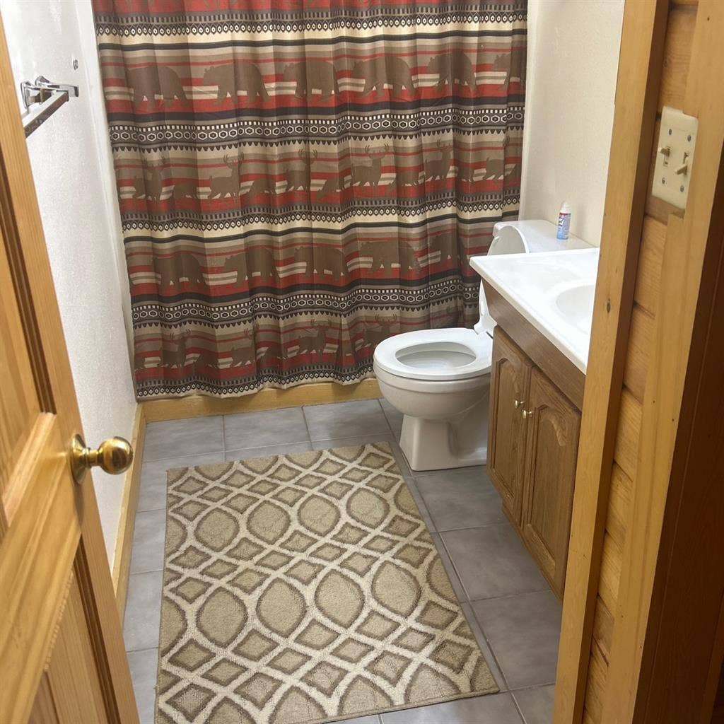 Looking for Roommate