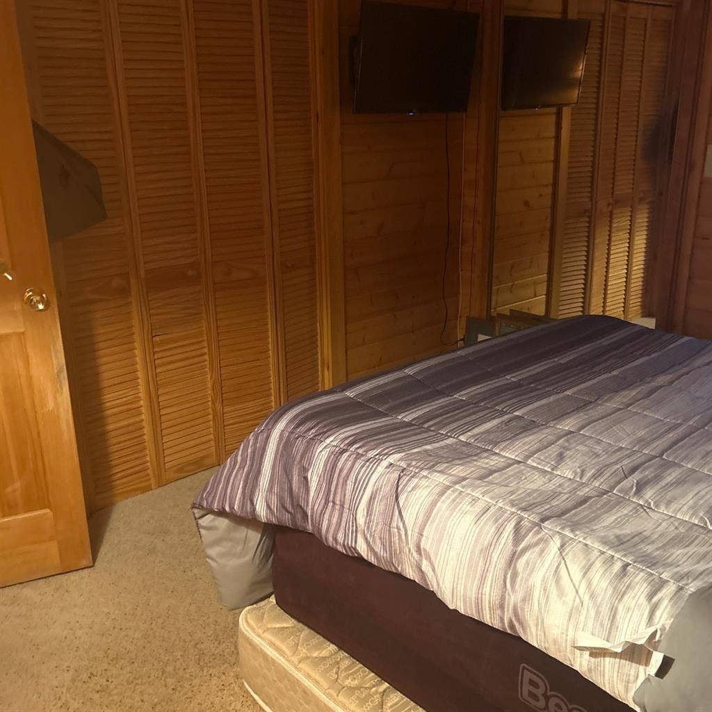Looking for Roommate