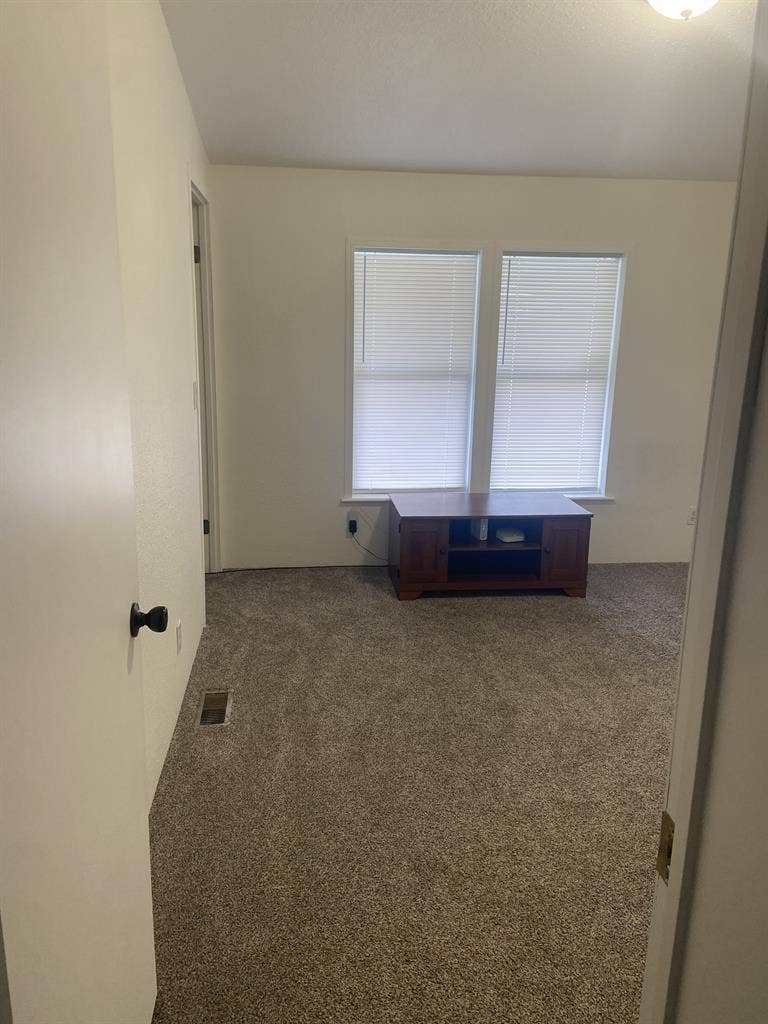 Room and Bath for Rent