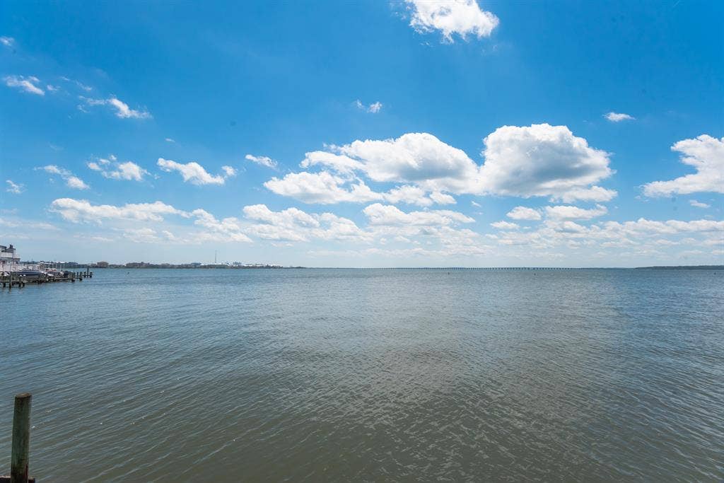 Bayfront Home - North Ocean City