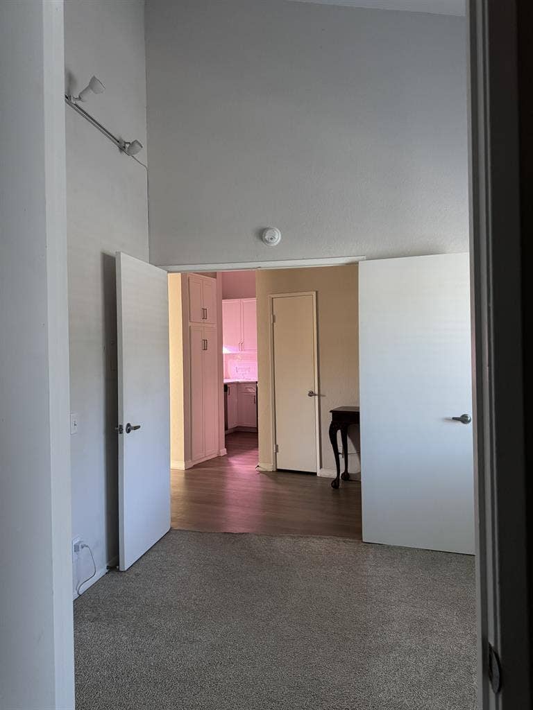 ROOM 4 RENT PRIVATE BEDROOM w/BATH
