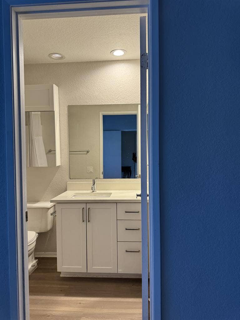 ROOM 4 RENT PRIVATE BEDROOM w/BATH