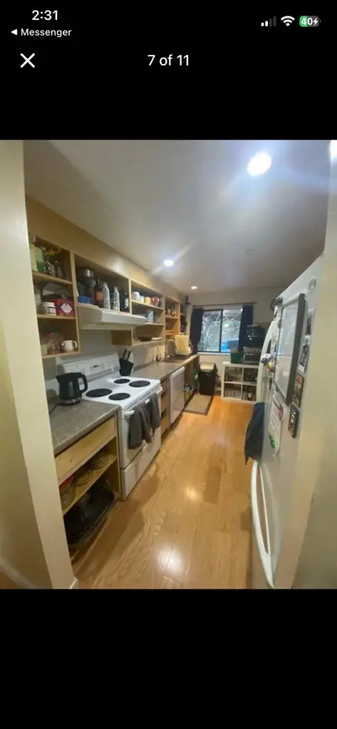 1 bed 1 bath Master bedroom Roomate