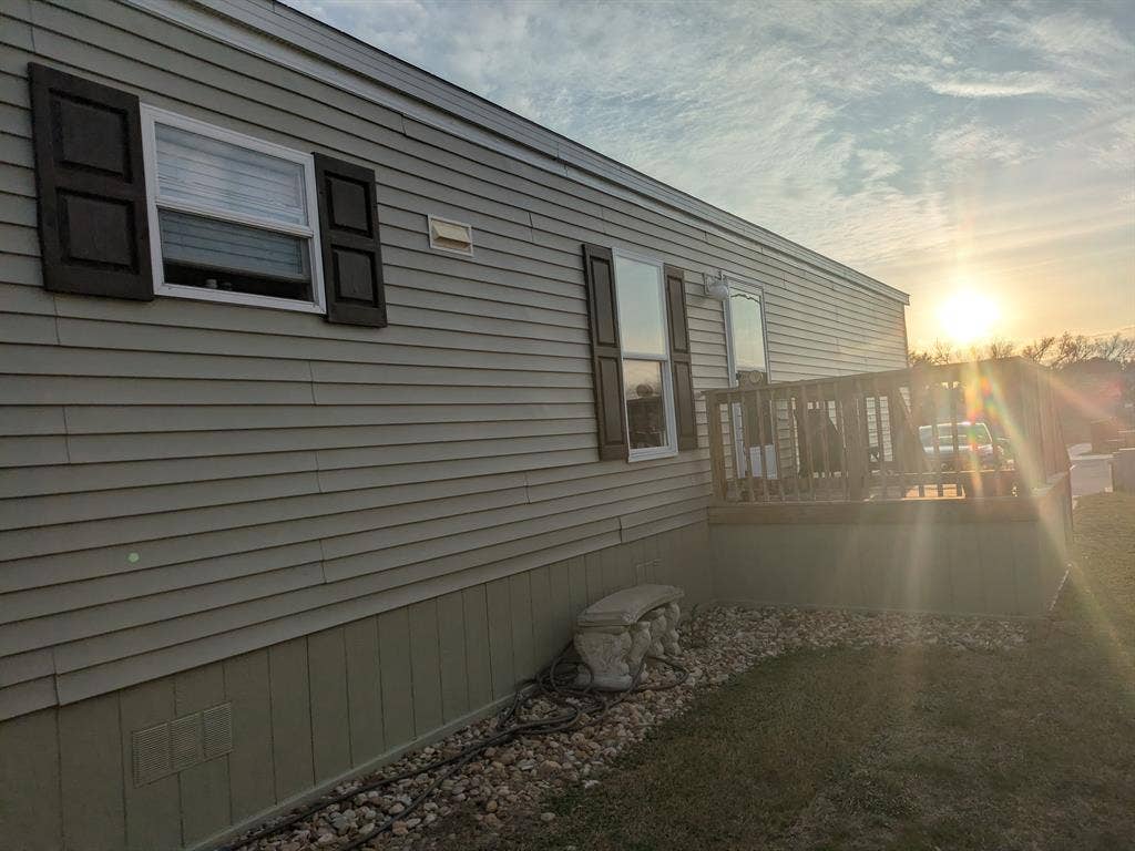 2022 Mobile home for lease.