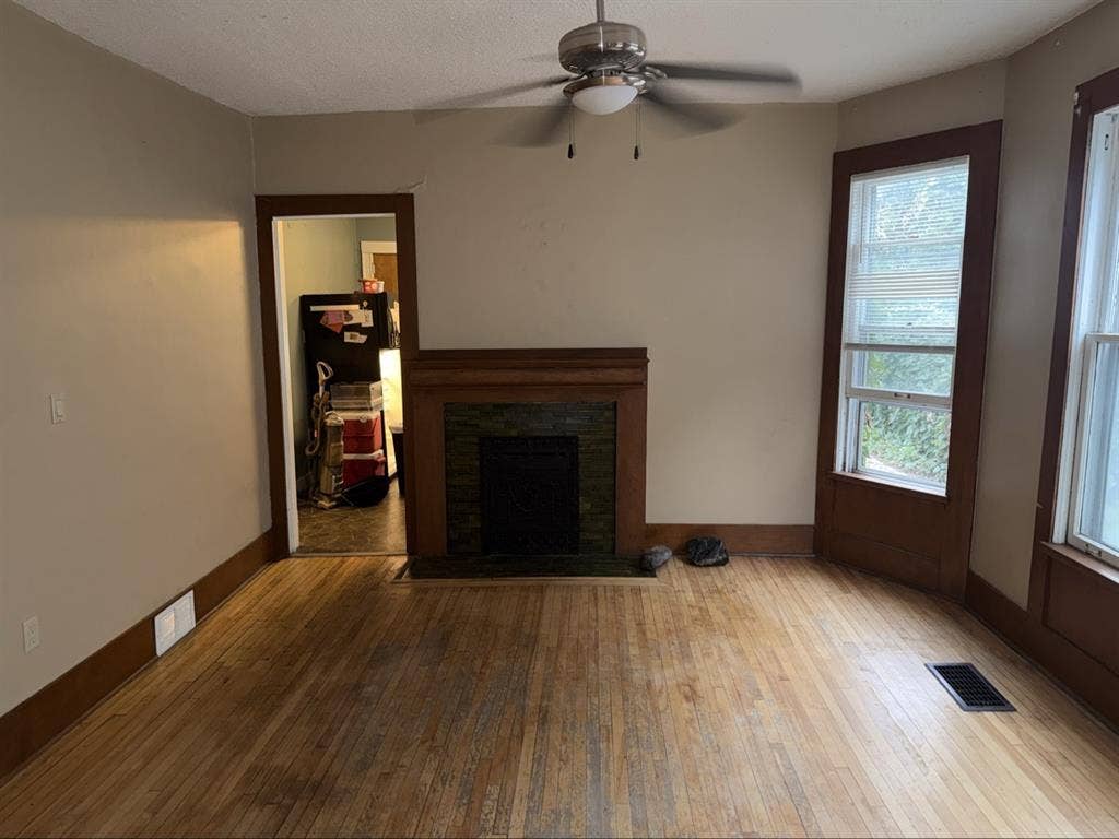 2 BR - Roommate - Private Room