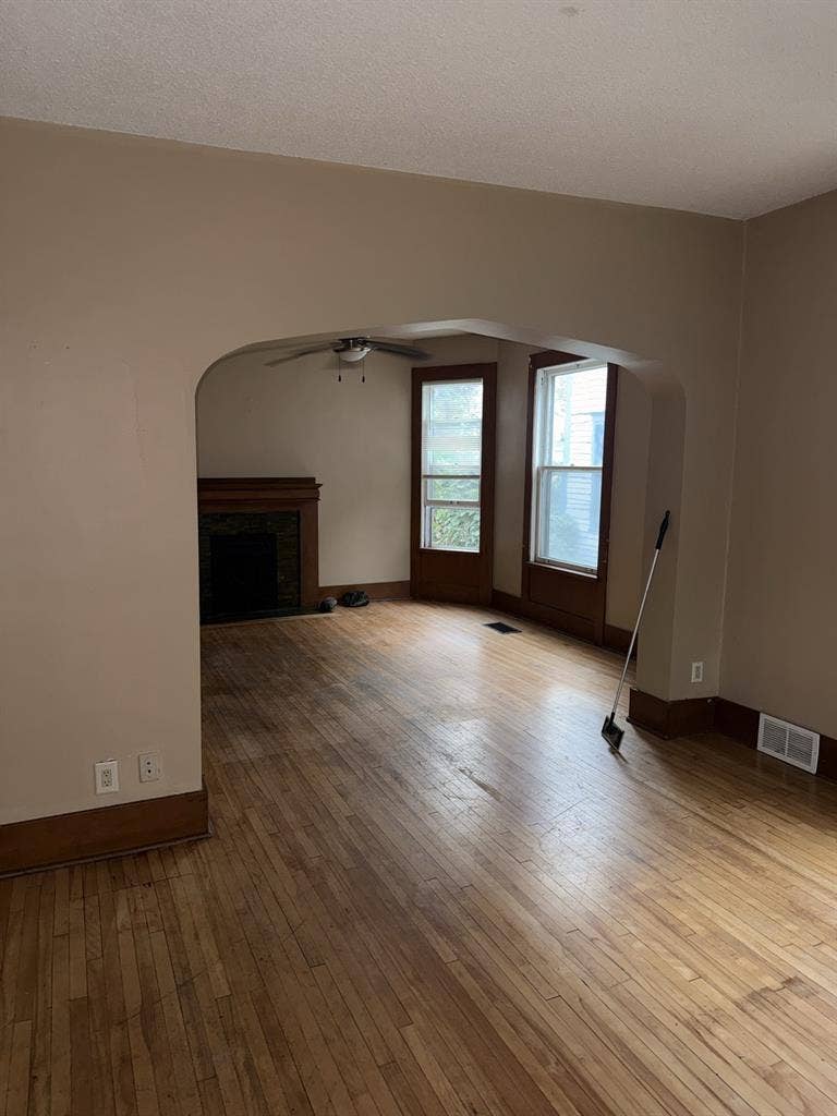 2 BR - Roommate - Private Room