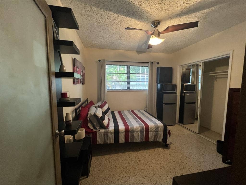 Private Micro-Studio Suite
