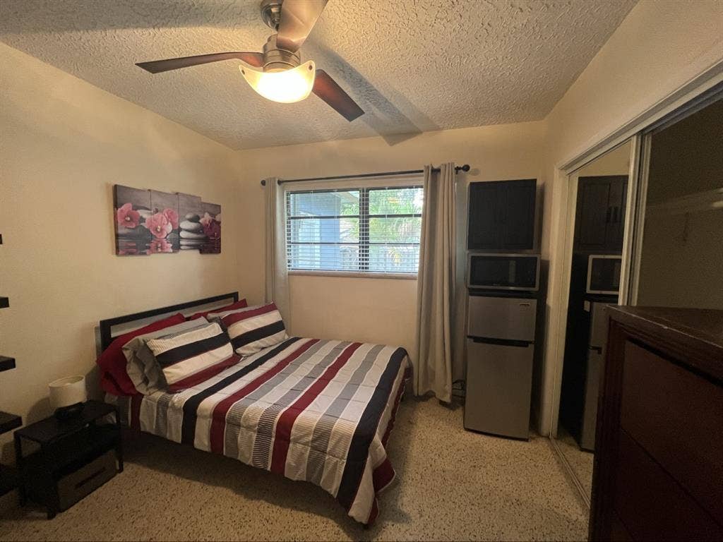 Private Micro-Studio Suite