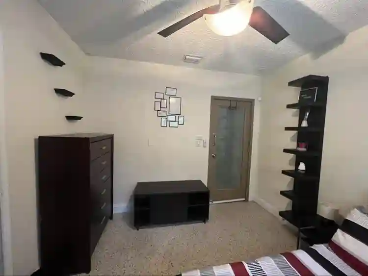 Private Micro-Studio Suite