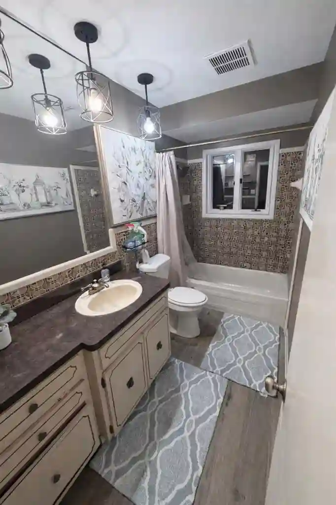130 sq ft Room for Rent