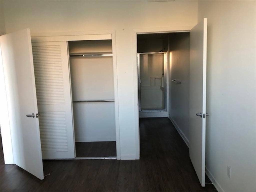 Apartment in downtown Santa Monica