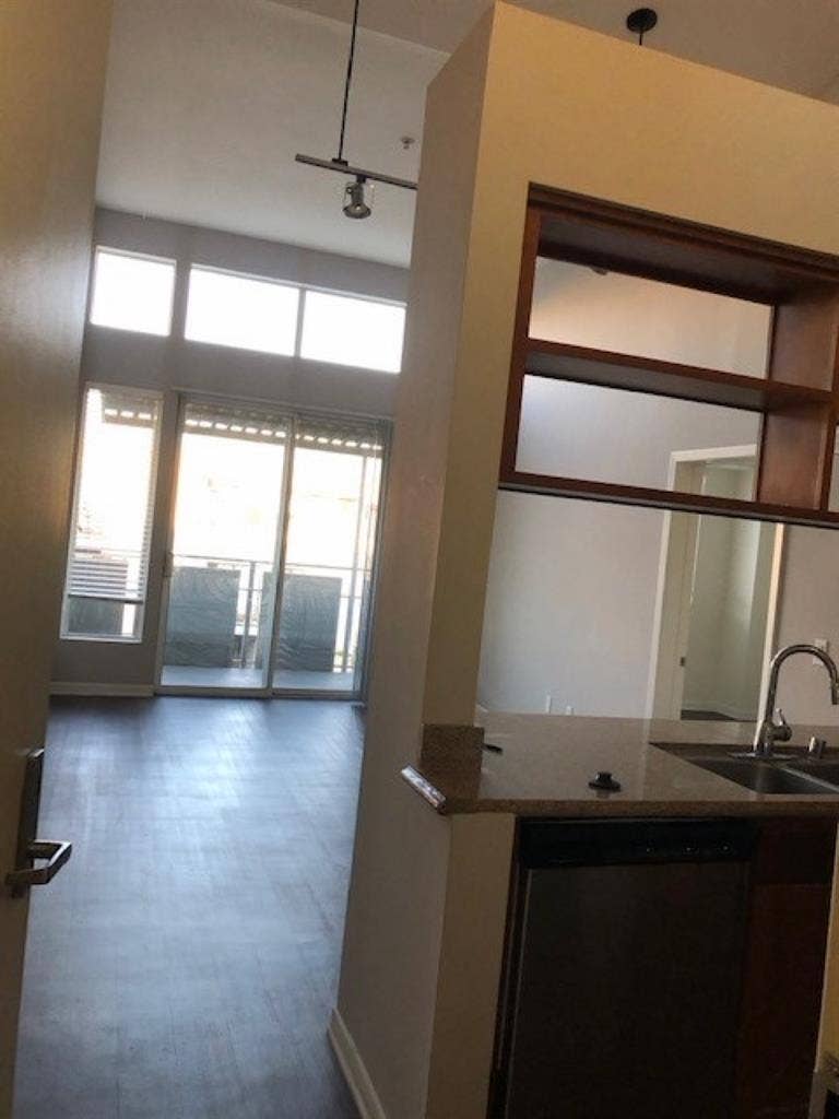 Apartment in downtown Santa Monica