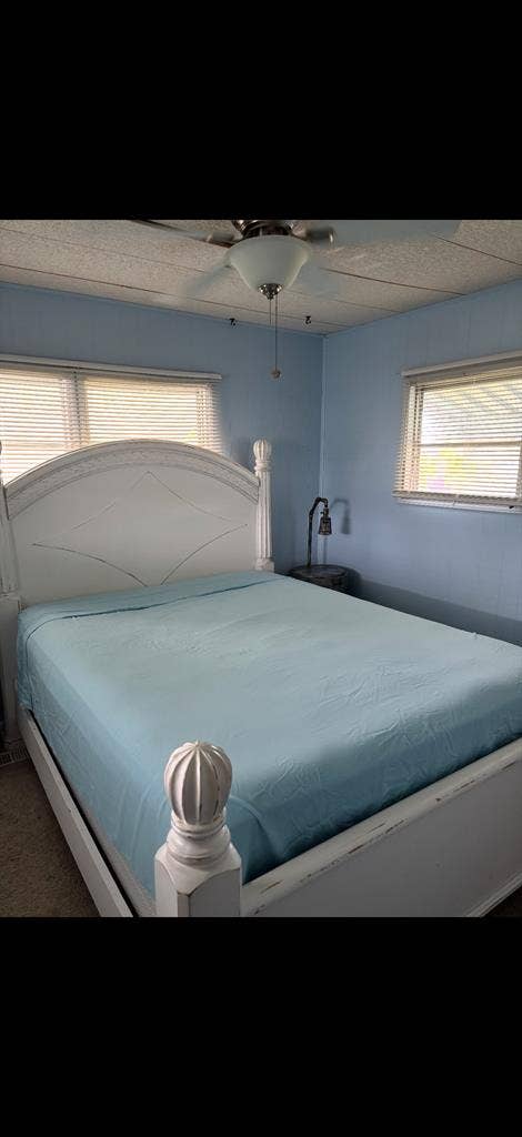 Room for rent-SW Bradenton