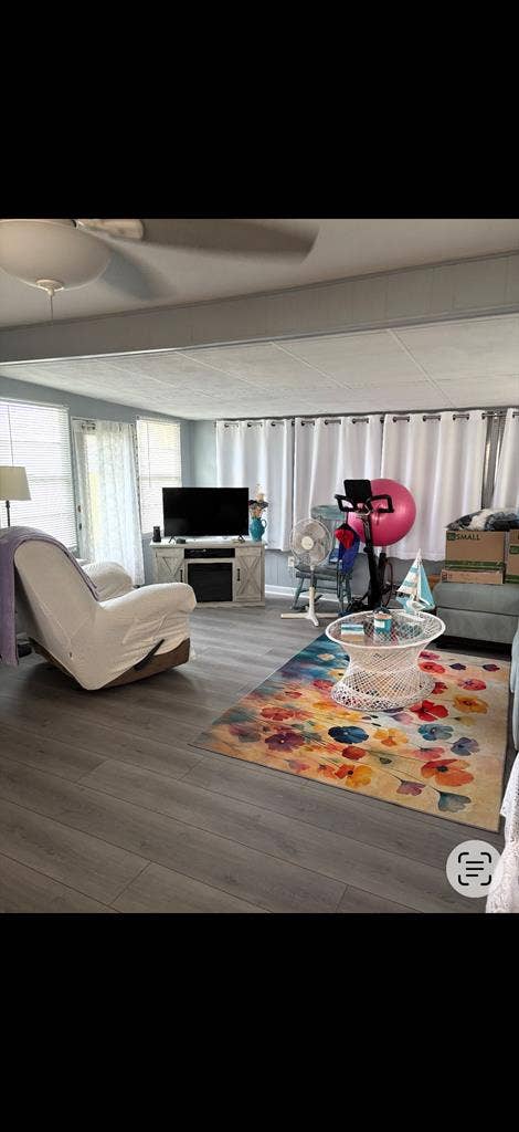 Room for rent-SW Bradenton