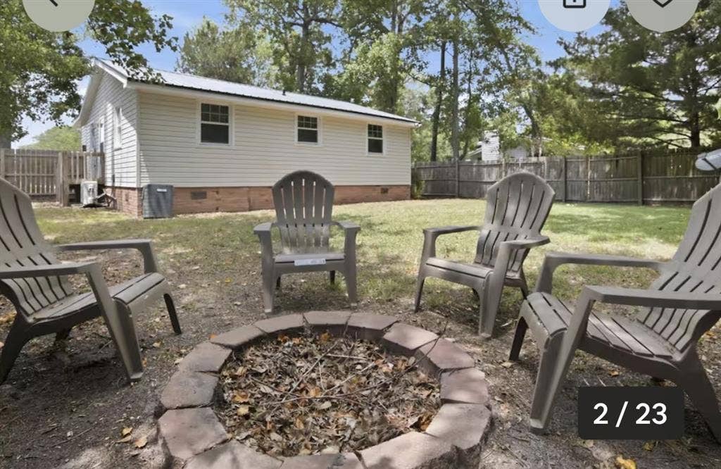 cozy cottage 1 mile from the beach