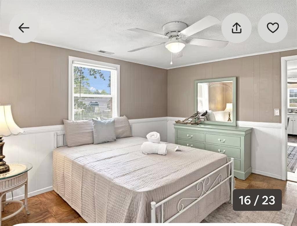 cozy cottage 1 mile from the beach