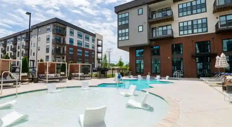 1 BR 1 BA Lease Takeover South End
