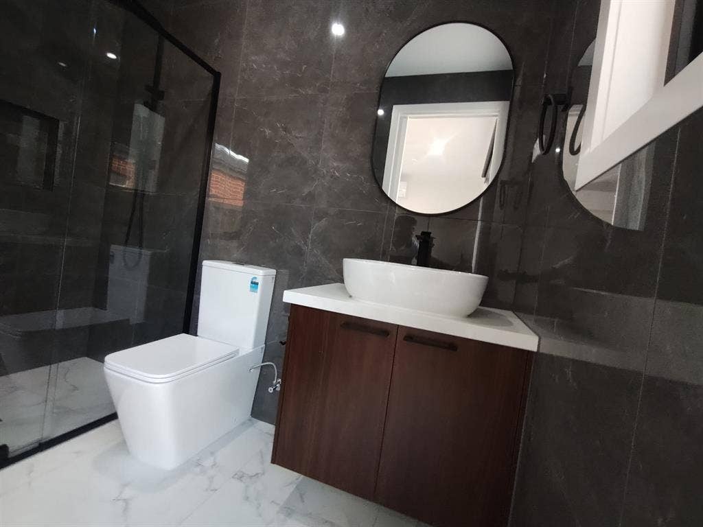 MasterBed in WyndhamVale, Melbourne