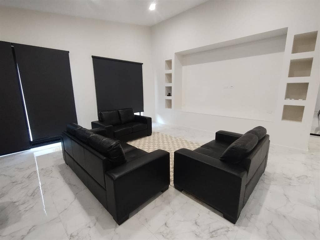 MasterBed in WyndhamVale, Melbourne