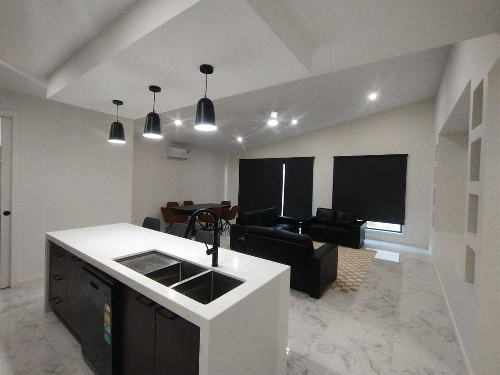 MasterBed in WyndhamVale, Melbourne