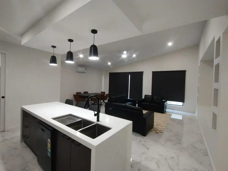 MasterBed in WyndhamVale, Melbourne