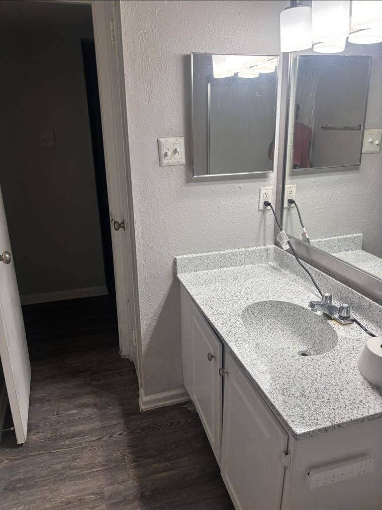Looking for a roommate for a 3br 2b