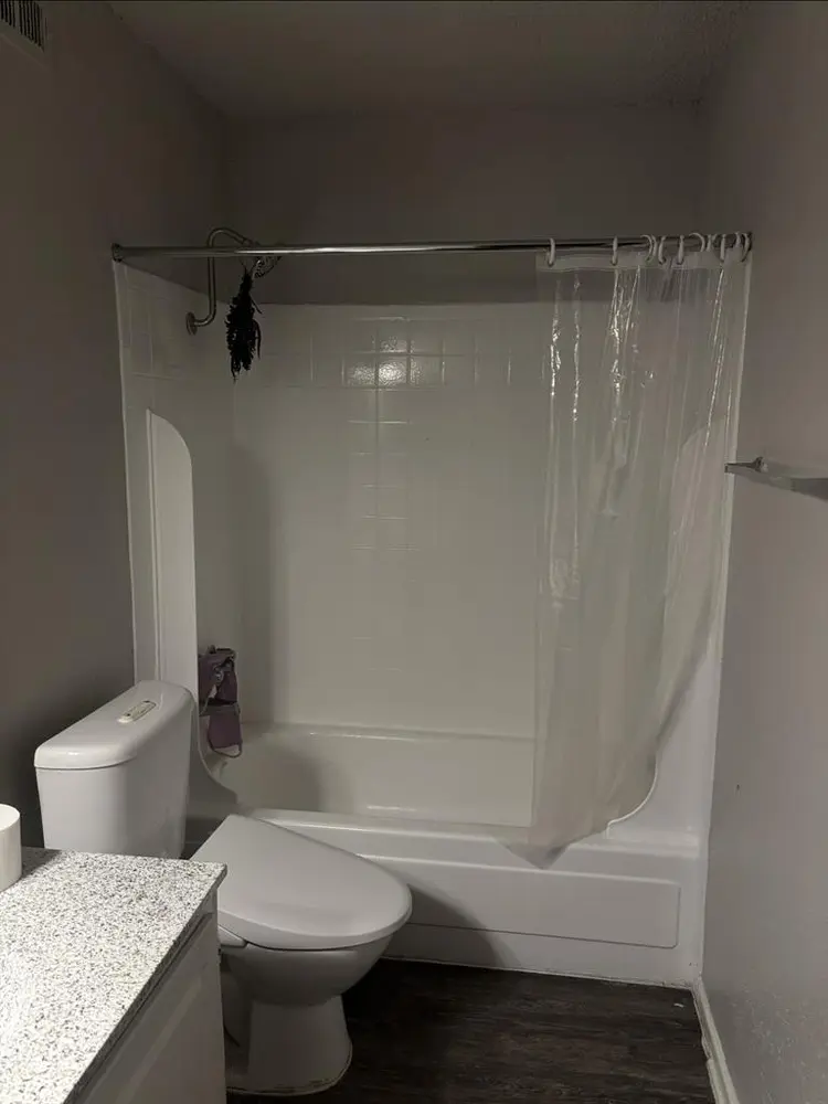 Looking for a roommate for a 3br 2b