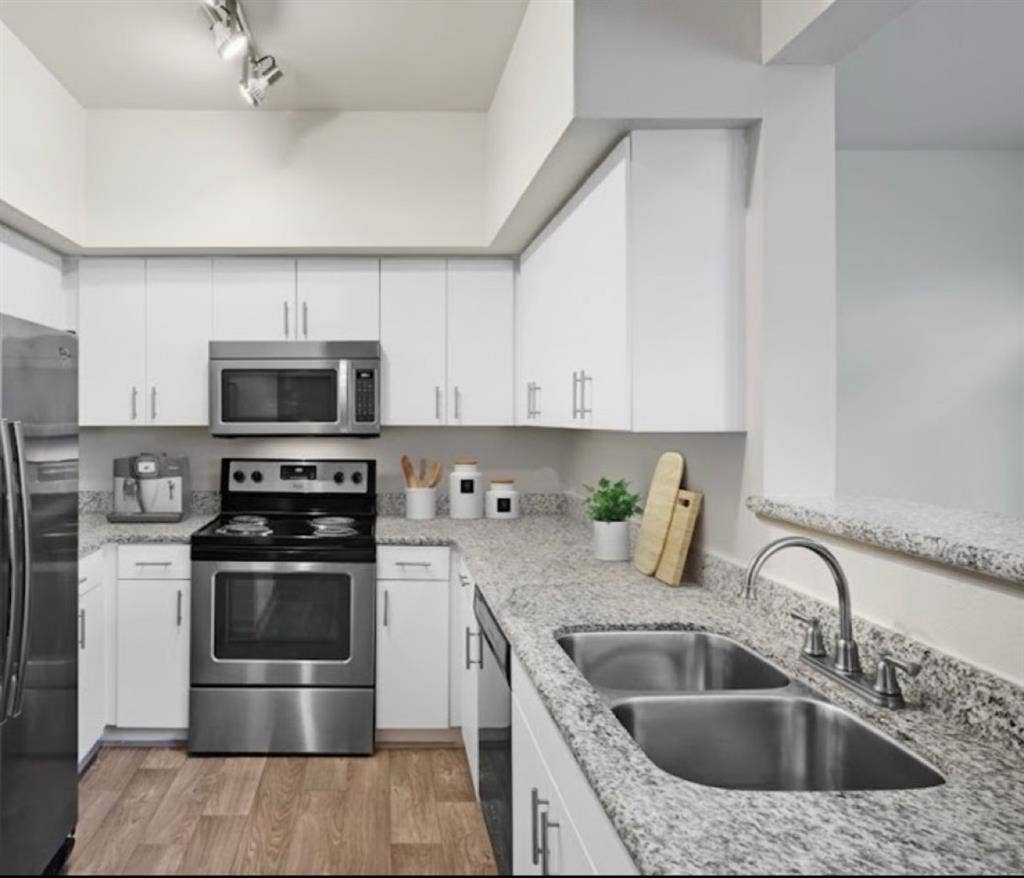 1bd 1bth furnished apartment