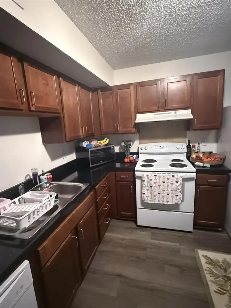 1–2 Rooms + Bath | $900+