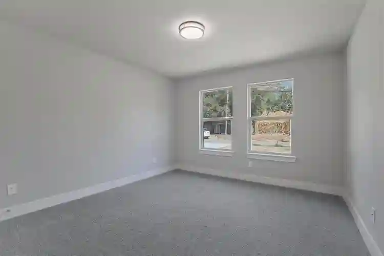 4 BR in Dallas